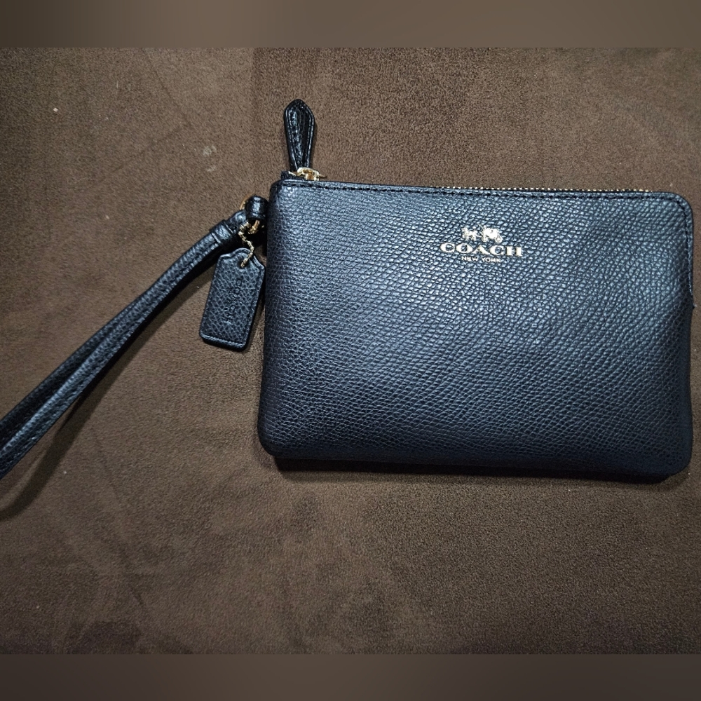 Coach leather wristlet